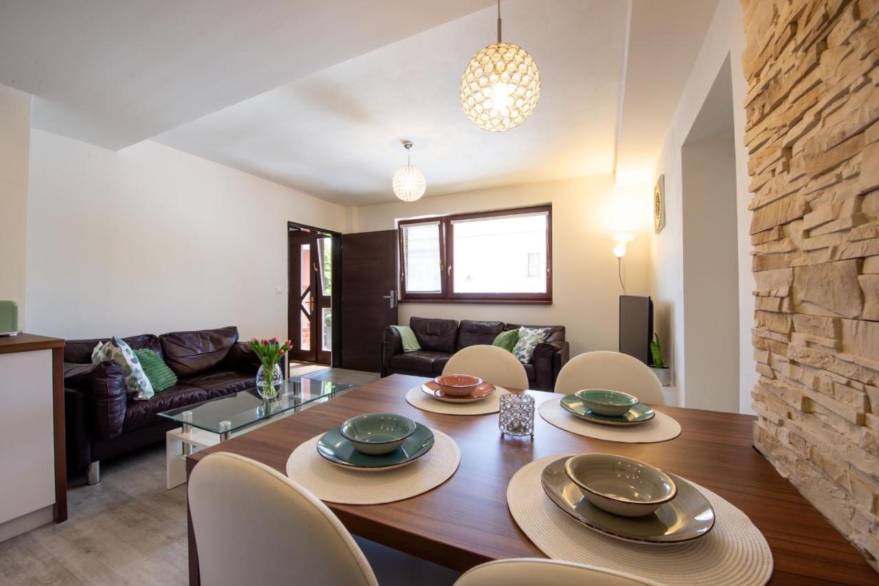 Apartman Mandala Banska Bystrica Luaran gambar