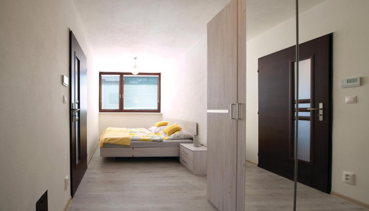 Apartman Mandala Banska Bystrica Luaran gambar